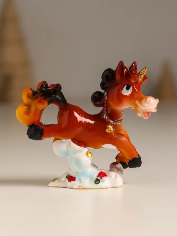 Сувенир полистоун "Лошадка на облачке с розами" МИКС 6,4х2,5х6 см