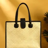 Сумка плетёная на застёжке из пандана 41х16х50 см, бежево-чёрный