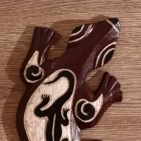 Панно настенное дерево "Геккон коричневый с гекконом" 1х11х30 см