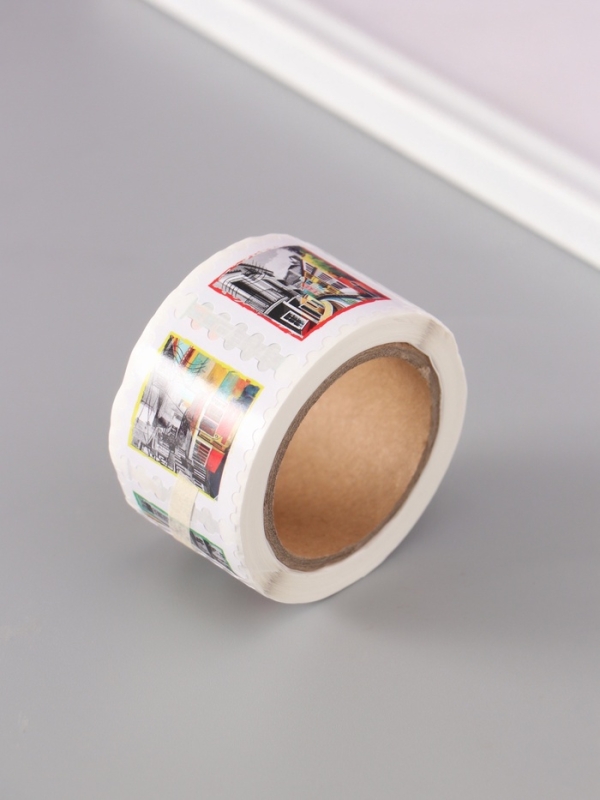 Наклейка бумага "Марки. Города" 3х3 см 200 шт в рулоне