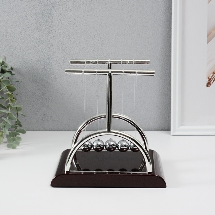 Маятник "Шары техно" квадрат столбик 18 x 17 x 15 см