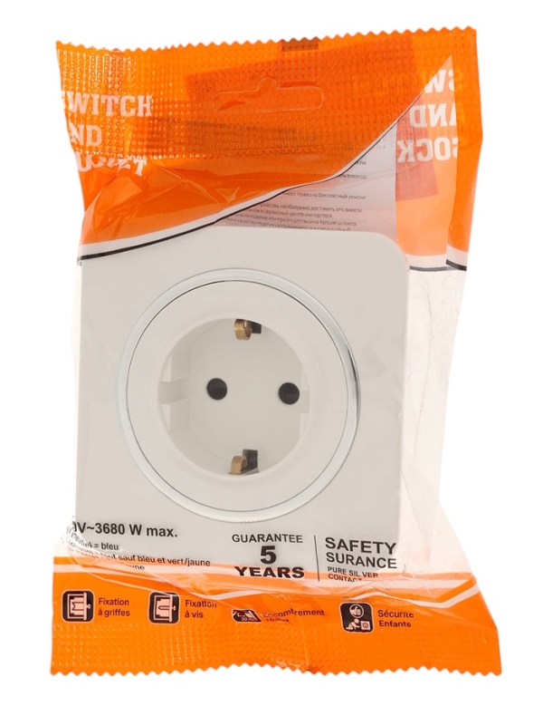 Розетка одноместная, серия "Circular", 16 А, скрытая, с з/к, белая, серебристая рамка