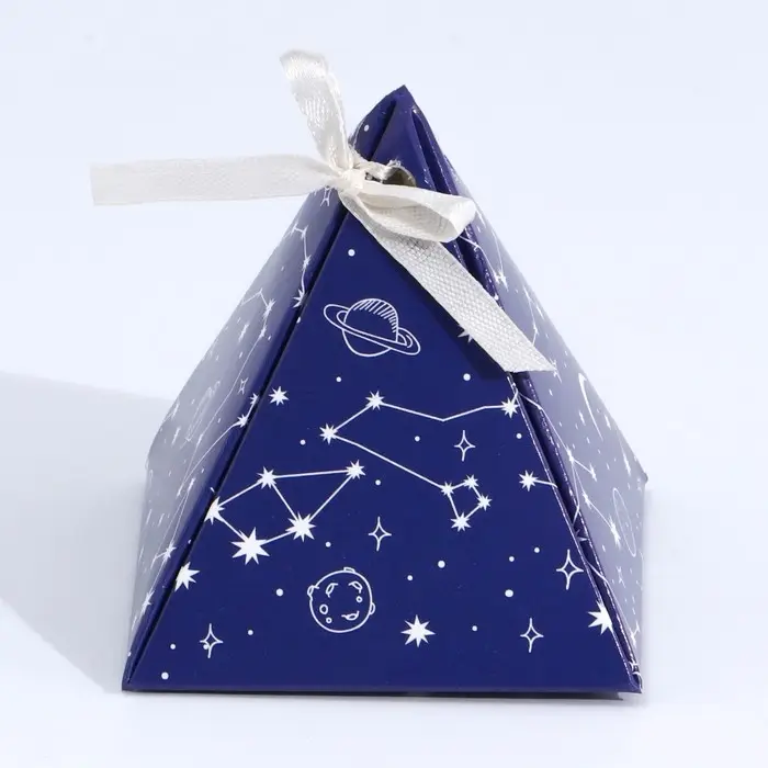 Коробка бонбоньерка, упаковка подарочная, &laquo;Космос&raquo;, 7 х 7 х 7,5 см