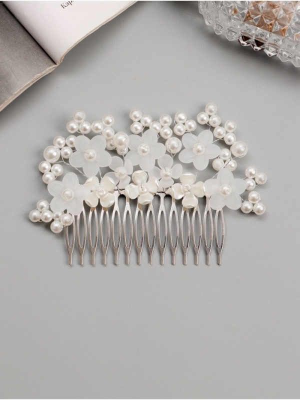 Гребень для волос "Эмилия" цветы ассорти шарики, 10х7 см, белый