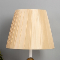 Лампа настольная "Курс" 1х40Вт Е27+подсветка LED 5Вт золото 25х25х40см