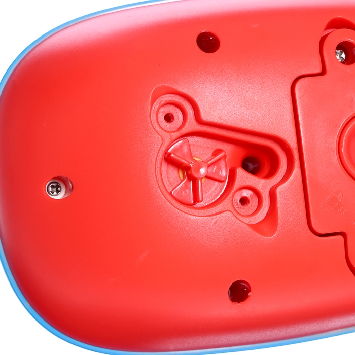 Детский фонтанчик для ванны &laquo;Зверята на кораблике&raquo;, 3 насадки, работает от батареек