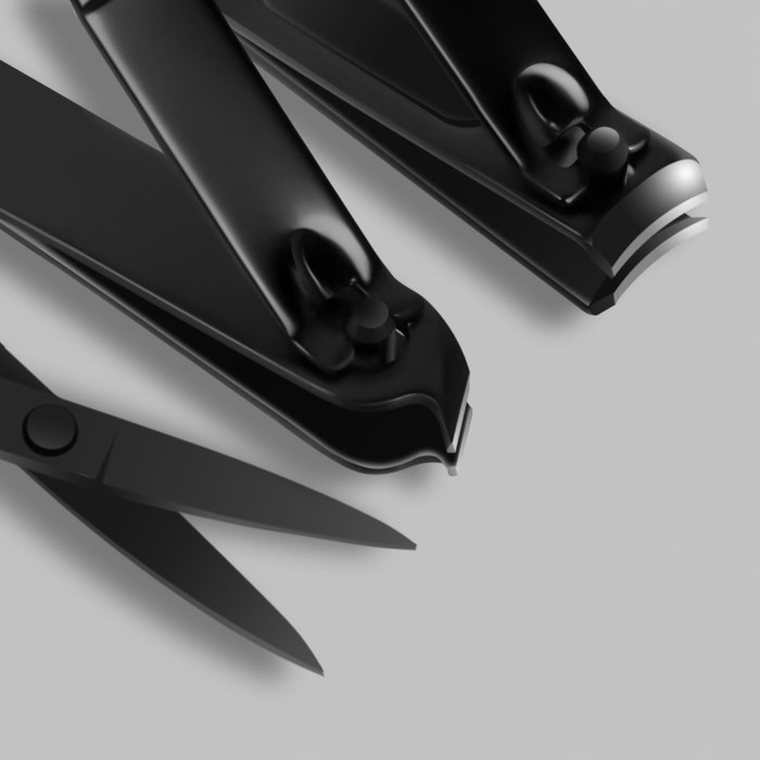 Набор маникюрный, 11 предметов, в футляре, в картонной коробке, цвет чёрный/красный