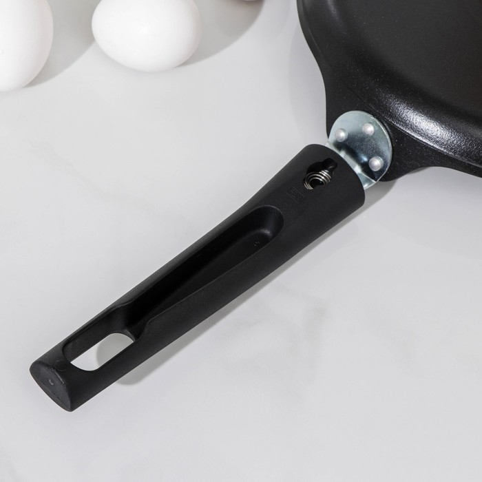 Сковорода блинная &laquo;Традиция&raquo;, d=20 см, съёмная ручка, антипригарное покрытие, цвет чёрный