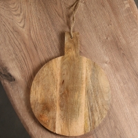 Доска разделочная круглая "Васильки" дерево манго 36х28 см