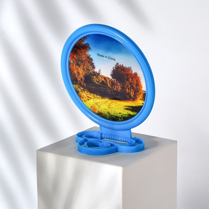 Зеркало настольное - подвесное &laquo;Круг&raquo;, d зеркальной поверхности 9,5 см, цвет голубой