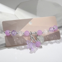 Браслет &laquo;Радость&raquo; монетка и бабочки, цвет бело-сиреневый в серебре, d=7 см