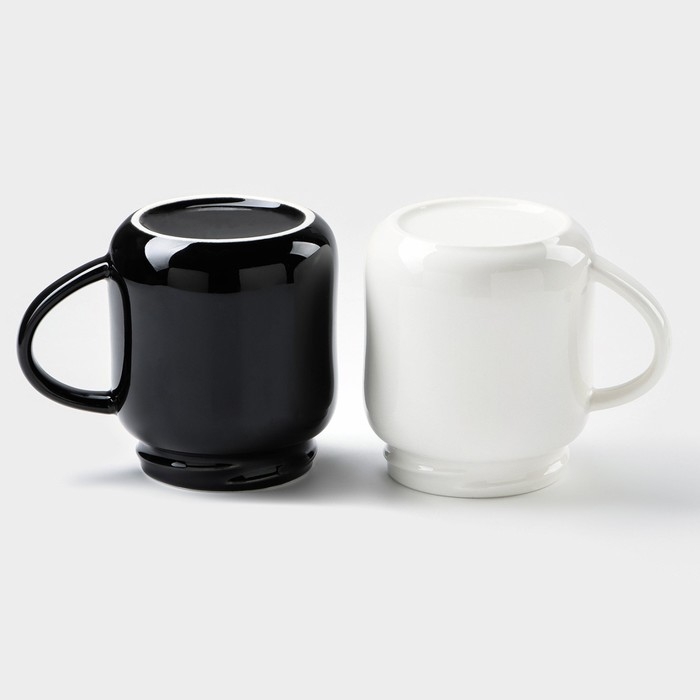 Набор кружек керамических &laquo;Король и королева&raquo;, 2 предмета: 380 мл, цвет чёрный и белый