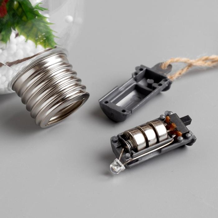 Ёлочный шар &laquo;Ветка ели&raquo;, батарейки, 1 LED, свечение тёплое белое