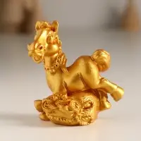 Сувенир полистоун "Золотой конь с богатством" МИКС 5х2,5х6,7 см