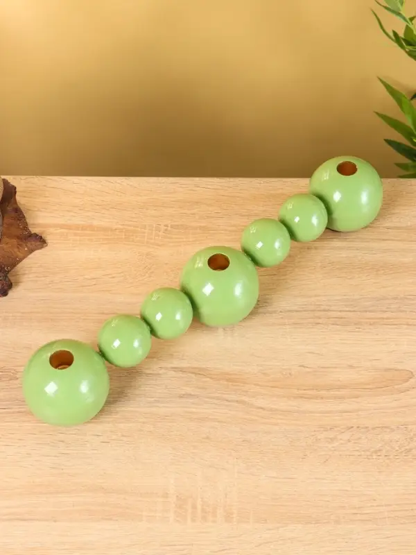 Подсвечник на 3 свечи &laquo;Бусы&raquo;, с 7 сферами, 44&times;8&times;8 см, кипарис