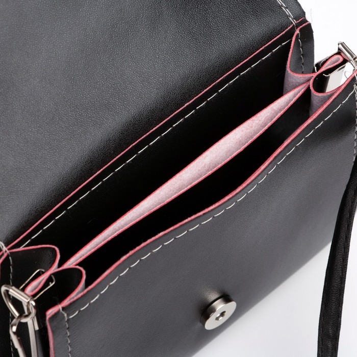 Сумка детская для девочки "Кошечка", на клапане, цвет чёрный/розовый, 15х4х12 см