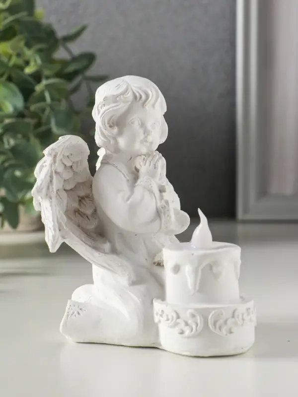 Сувенир полистоун свет "Белоснежный ангел с двухъярусным тортом" 7,7х8,5х11,5 см
