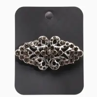 Зажим для кардигана "Ажур", бутоны, цвет светло-серый в черненом серебре