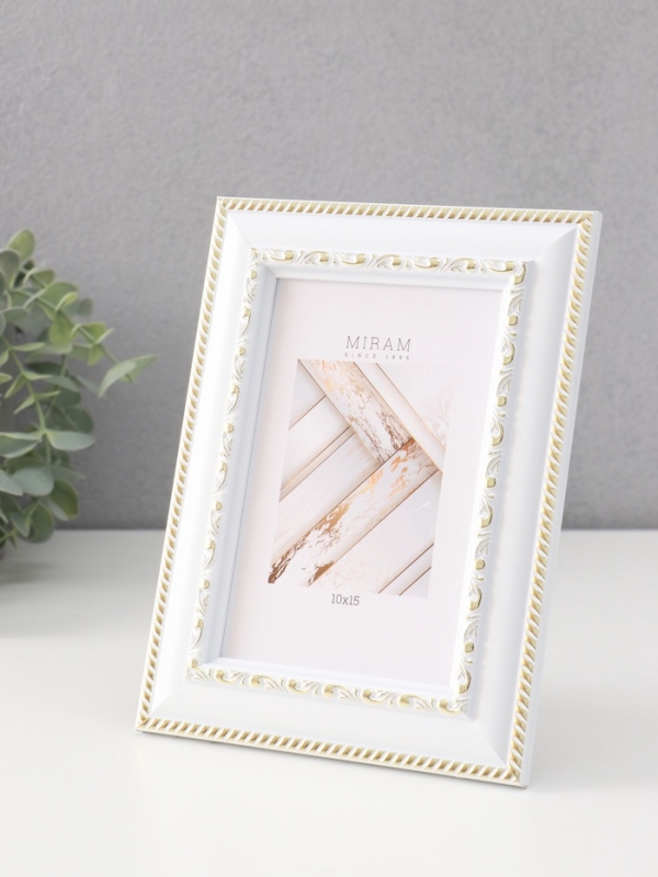 Фоторамка пластик "МИРАМ" 10х15 см, белый с золотом