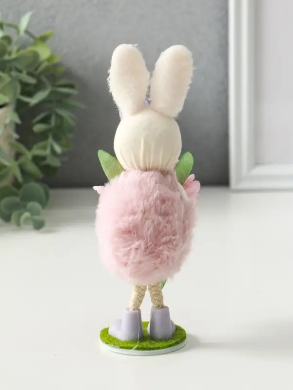 Сувенир пасхальный "Зайка в платьице с бутоном пиона в лапках" 5,5х5х19 см