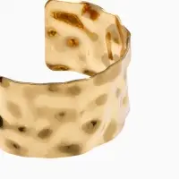 Браслет манжета &laquo;Мятый&raquo;, цвет золото