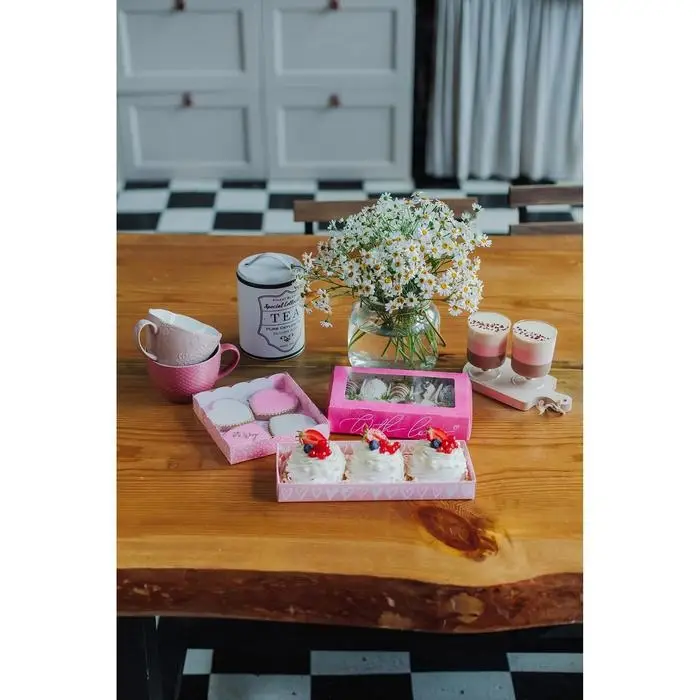 Кондитерская упаковка, коробка с ламинацией &laquo;С любовью&raquo;, 20 х 12 х 4 см