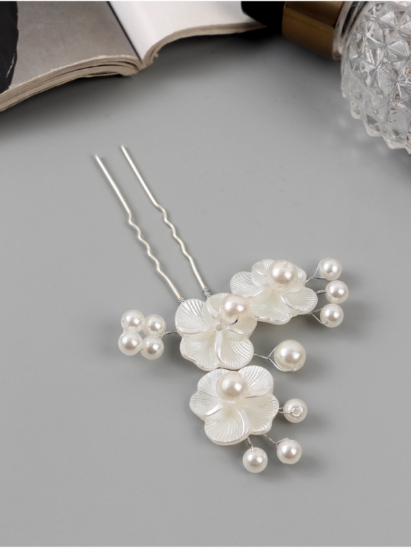 Шпилька для волос "Эмилия" резные цветы шарики, 9х6 см, белый