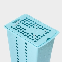 Корзина бельевая с крышкой &laquo;Виолетта&raquo;, 30 л, 37&times;25&times;48 см, цвет голубой