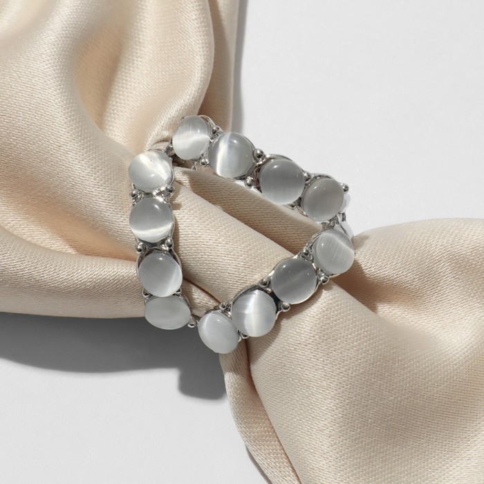 Муфта для платка &laquo;Треугольник&raquo;, цвет серый в серебре