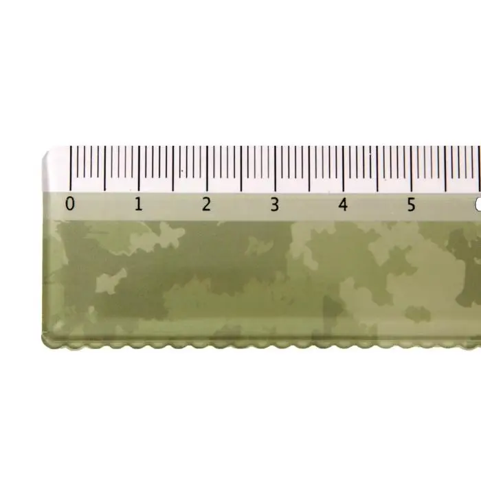 Линейка 20 см HappyGraphix "Военный паттерн", с волнистым краем