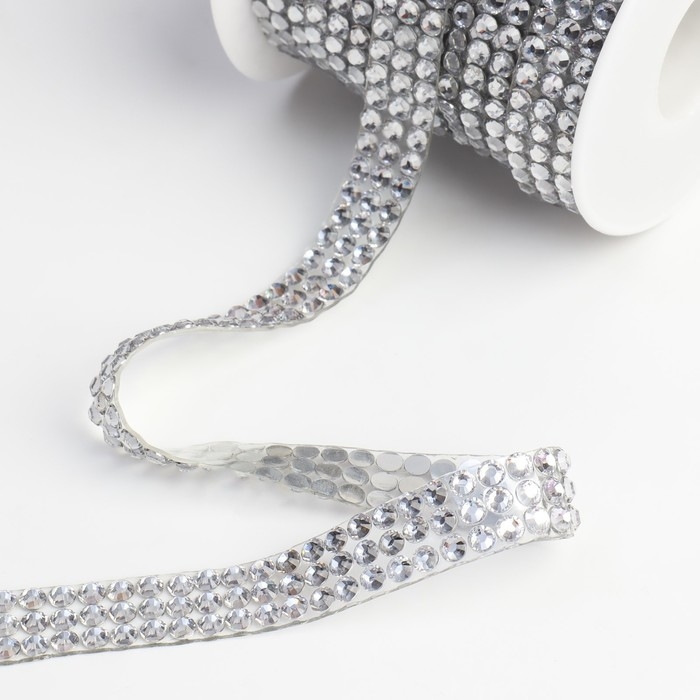 Стразы термоклеевые, d = 4 мм, ширина - 12 мм, 4,5 &plusmn; 0,5 м, цвет серебряный