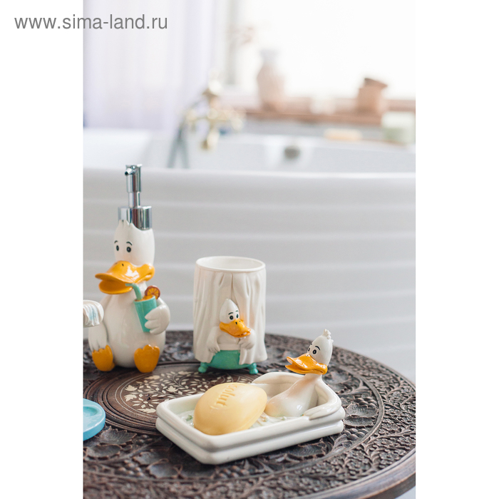 Набор аксессуаров для ванной комнаты &laquo;Утиные истории&raquo;, 4 предмета (дозатор 200 мл, мыльница, стакан, подставка для щёток), цвет белый