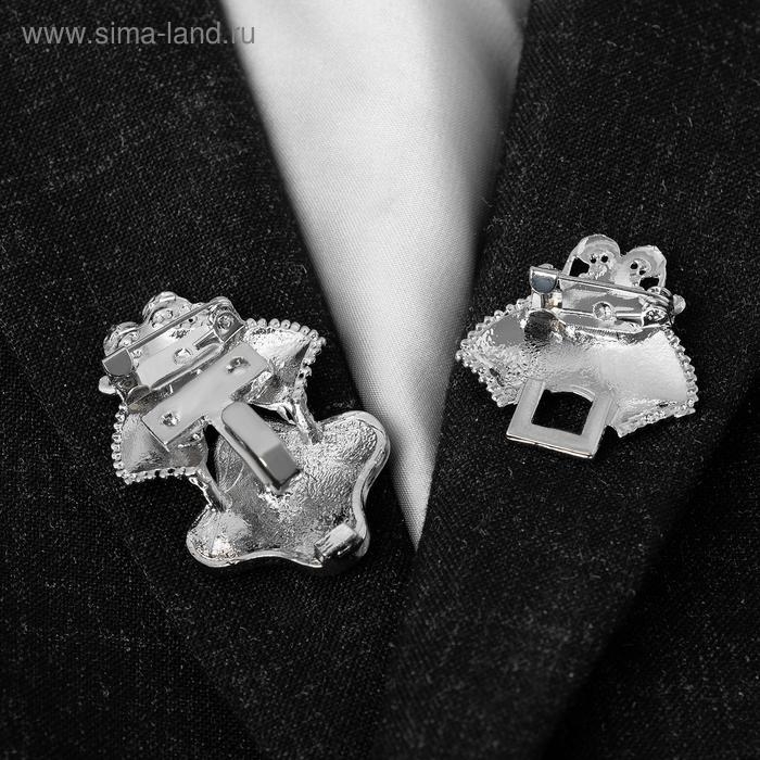 Зажим для кардигана &laquo;Клевер&raquo;, цвет белый в серебре