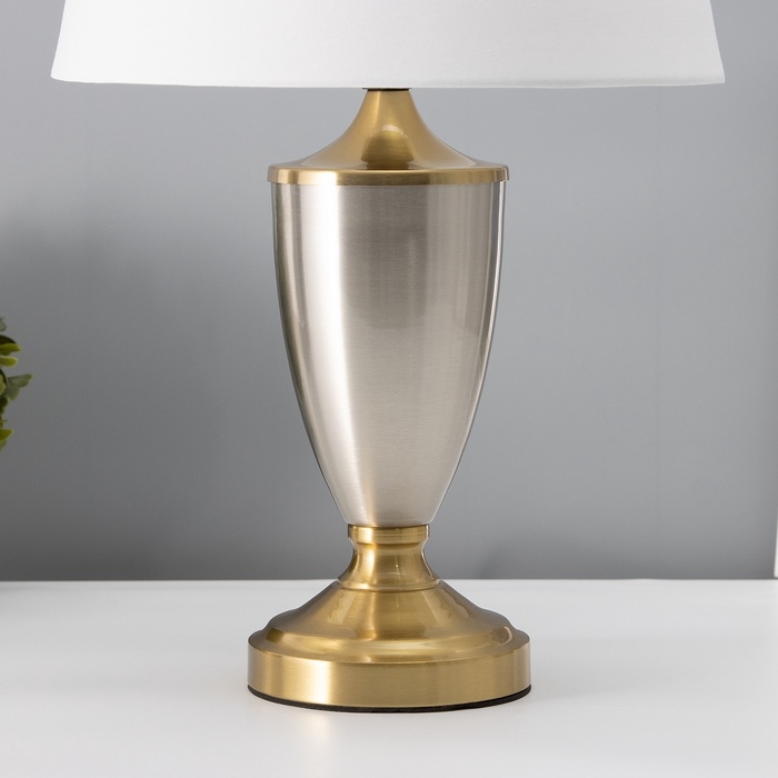 Настольная лампа с абажуром RISALUX &laquo;Лори&raquo;, Е27, 40 Вт, латунь, 28&times;28&times;45.5 см