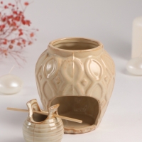 Аромалампа керамика "Кувшин" бежевая 9х9х11 см