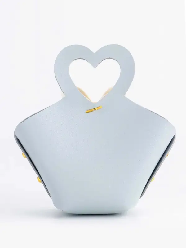 Кожанная подарочная сумочка 10,5 х 5 х 6 см небесно-голубая