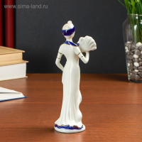 Сувенир керамика под фарфор "Девушка с веером" 20х7х6 см