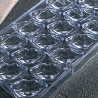 Форма для конфет шоколада KONFINETTA &laquo;Губки&raquo;, 28&times;14 см , 21 ячейка 4,8&times;2,5&times;1,8 см, цвет прозрачный