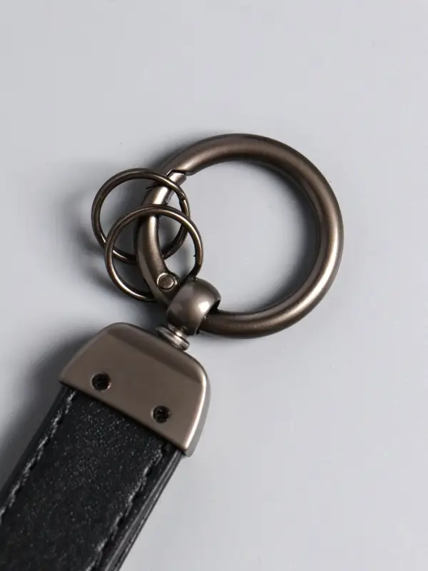 Брелок кожзам, металл "Ремешок" чёрный матовый 12,2х2,3х0,7 см