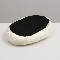 Лежанка для собак и кошек &laquo;Уют&raquo;, мягкий мех, 45 х 35 х 11 см, молочный