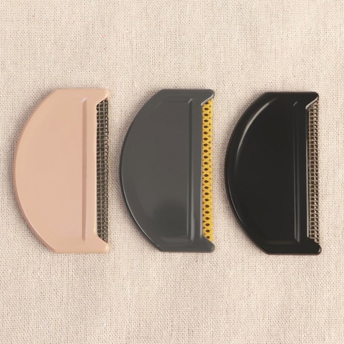 Щётка для удаления катышков, 7,5 &times; 4,5 &times; 0,5 см, цвет МИКС