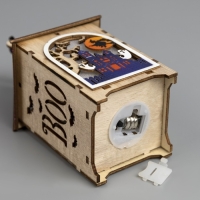 Светодиодная подвеска &laquo;Бежевая башня призраков&raquo; 6.5 &times; 17.5 &times; 6.5 см, пластик, батарейки LR1130х3 (в комплекте), свечение тёплое белое