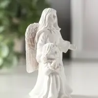 Сувенир полистоун "Девушка-ангел с ребёнком" белый МИКС 5,2х4,2х8,3 см