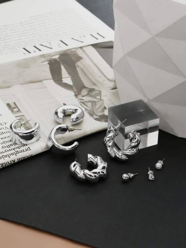 Набор серьги и каффы 8 шт &laquo;Бублик&raquo; переплетение, цвет серебро