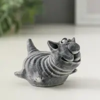 Сувенир "Кот летит на пузе" 4,5 см