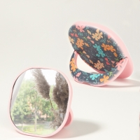 Зеркало карманное &laquo;Узор&raquo;, с подставкой, 8 &times; 8 см, цвет чёрный