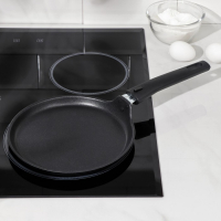 Сковорода блинная &laquo;Традиция&raquo;, d=20 см, съёмная ручка, антипригарное покрытие, цвет чёрный