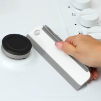 Щётка - скребок Raccoon, универсальная, 16&times;4,5&times;2 см