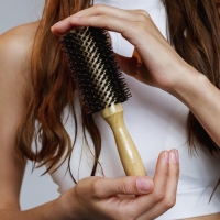 Брашинг &laquo;Натурель&raquo;, d = 3/6 &times; 22 см, комбинированная щетина, цвет &laquo;светлое дерево&raquo;