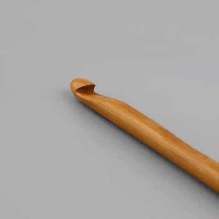 Крючок для вязания, бамбуковый, d=7 мм, 15 см